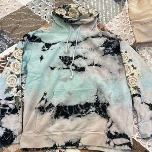 Civil Regime White Roses Hoodie in Paradise Wash